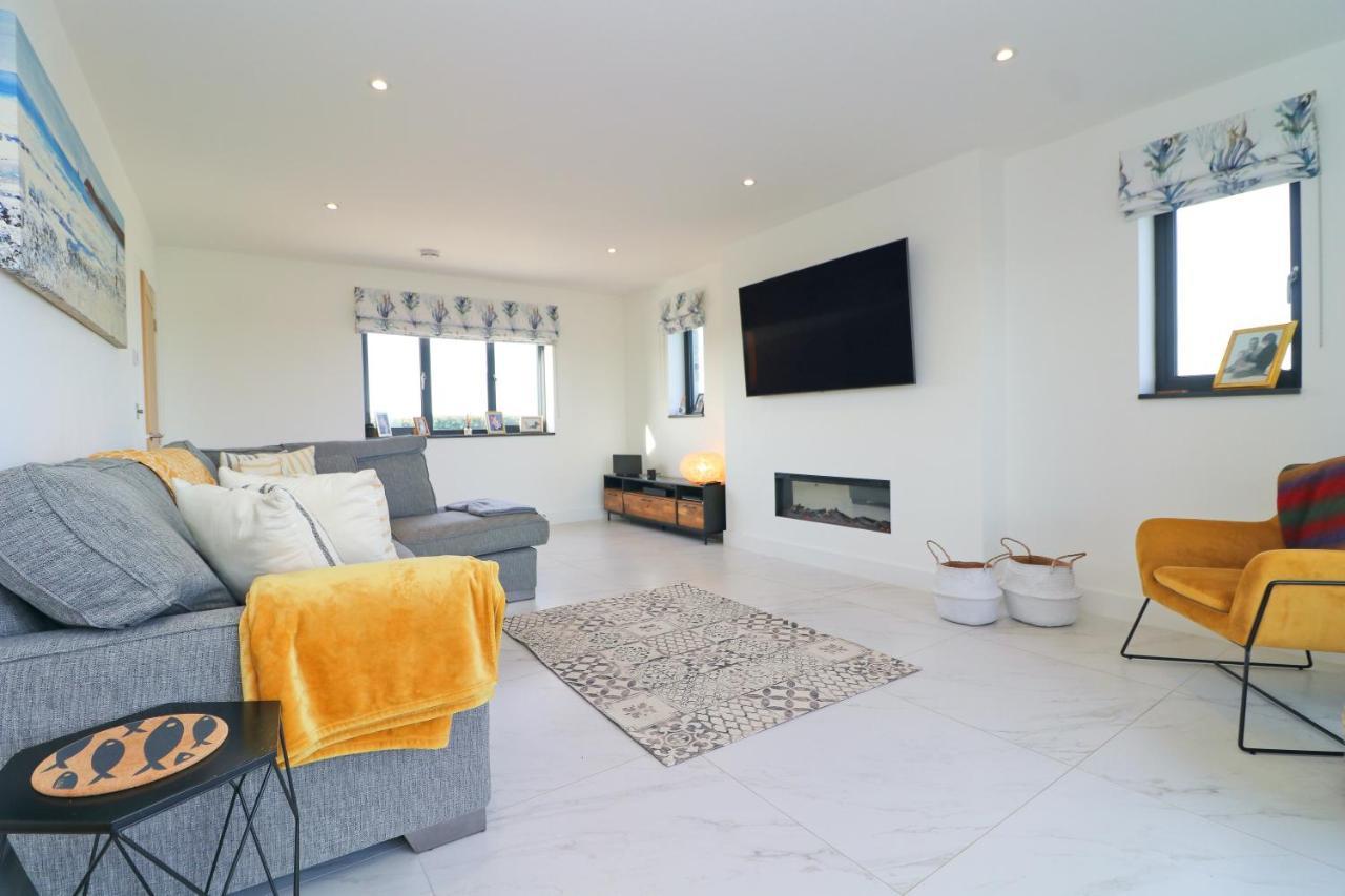 Stunning Home, Sea Views, Walk To Beach Saint Ervan Exterior foto